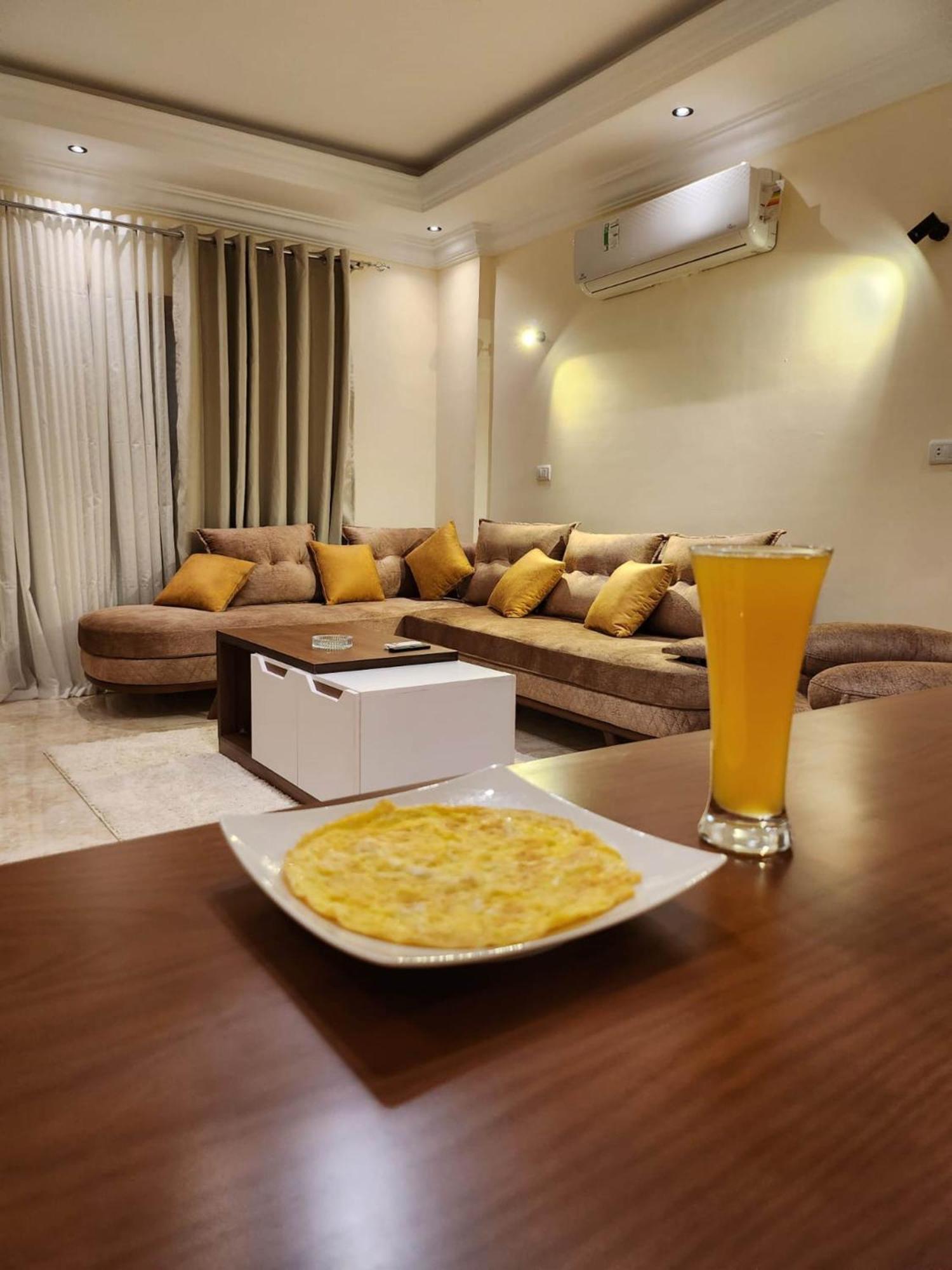 Wa Set Luxor Apartment Exterior foto